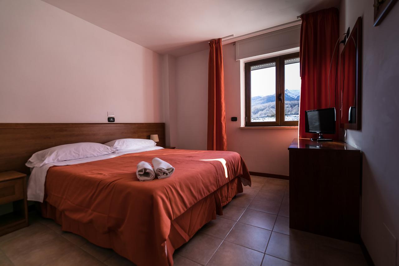 Hotel Faggio Rosso Pescasseroli Esterno foto