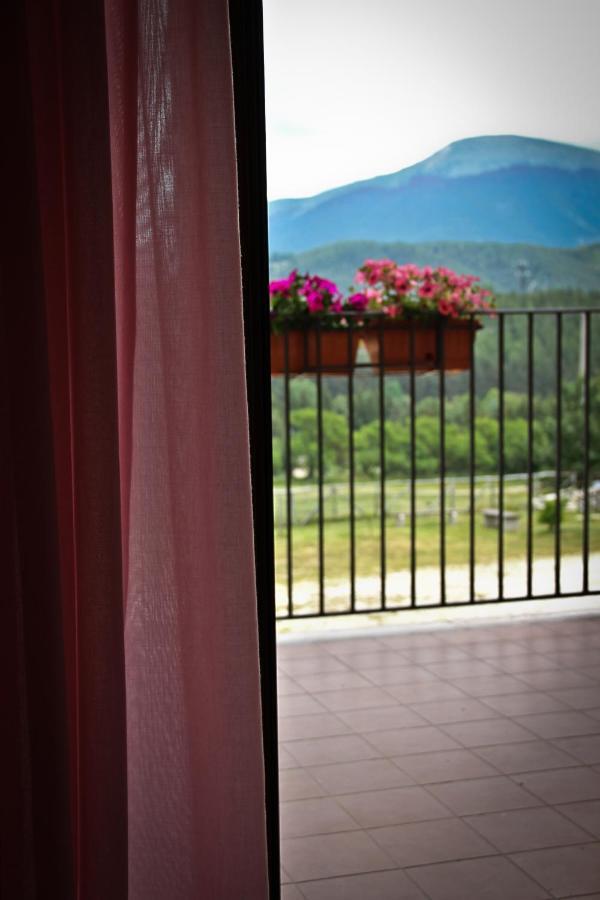 Hotel Faggio Rosso Pescasseroli Esterno foto